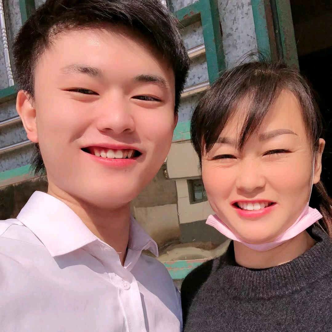 桑椹哥🔥小号