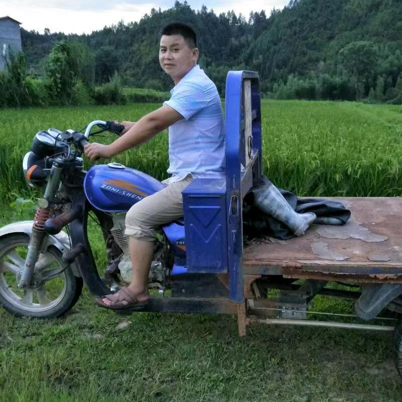 余谭浩家庭农场