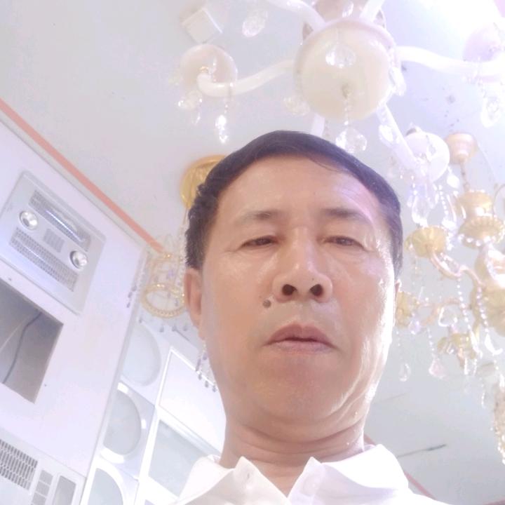 蓝天LED照明
