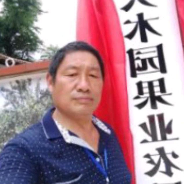 唱歌跑调的人