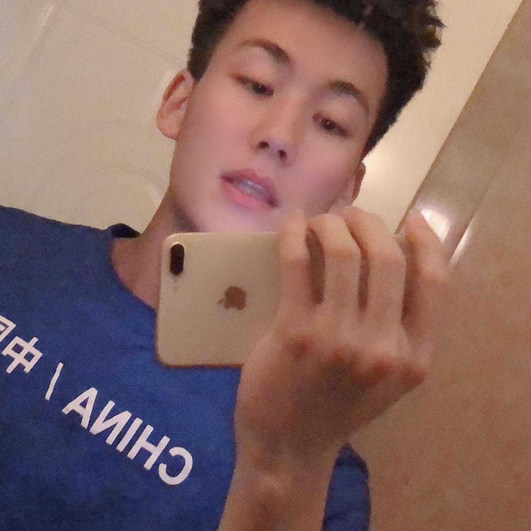 没人要的小男孩