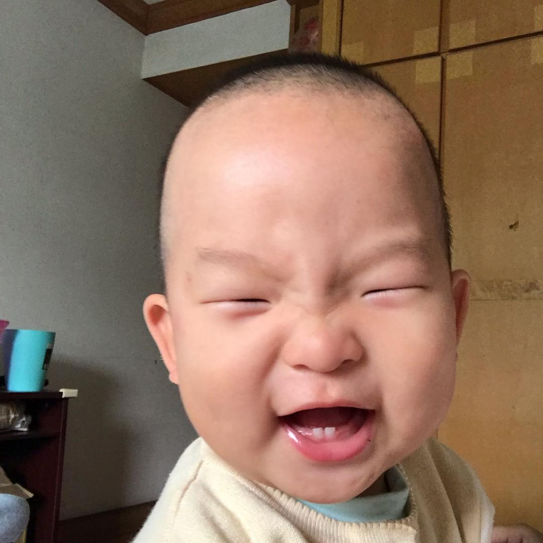 YY