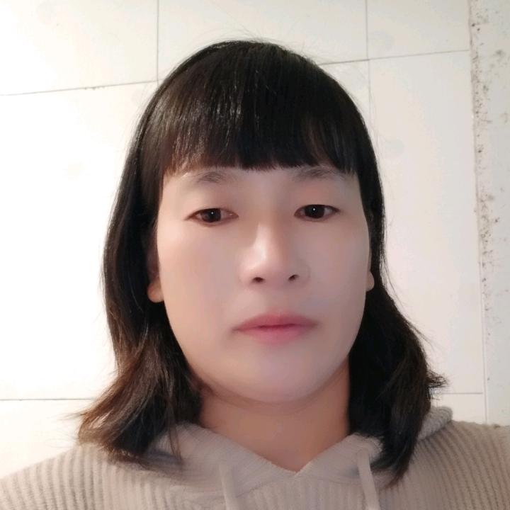 淡然一笑