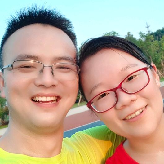 瑞杰烧鸡饭店（百盛朝熊第一排）