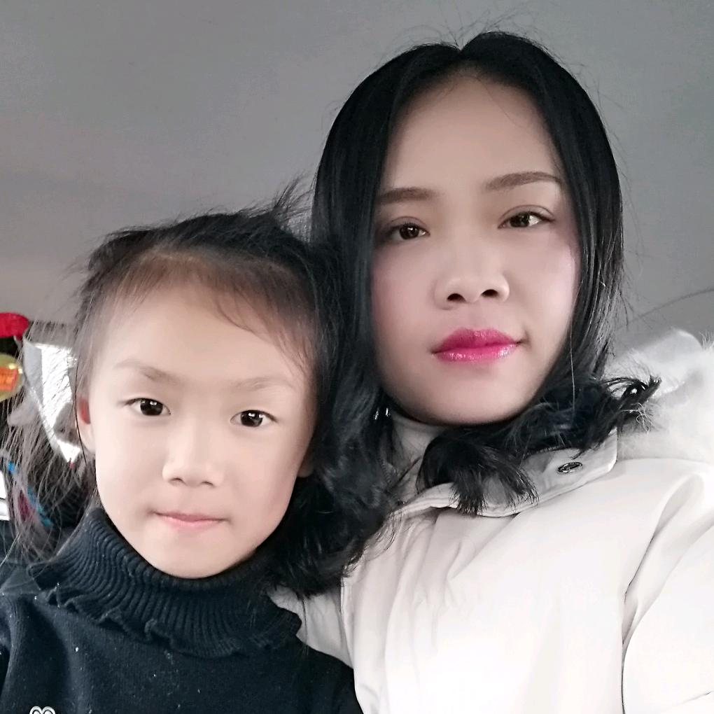 八字门沃尔玛戴金舞队