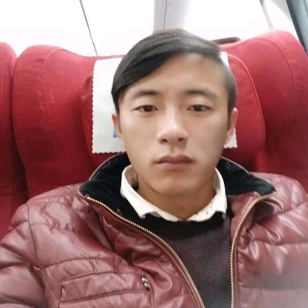 华源塑业 魏忠飞