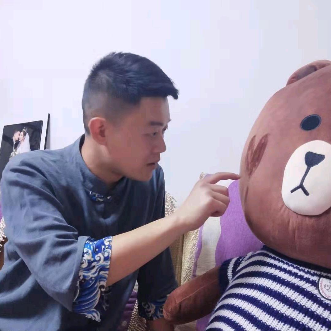 山西可心折扣供应链范奇 牛奶休食酒水饮料