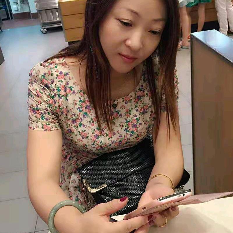 蓝玫唐大小姐