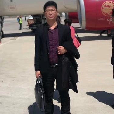 《中皖酒业》影子