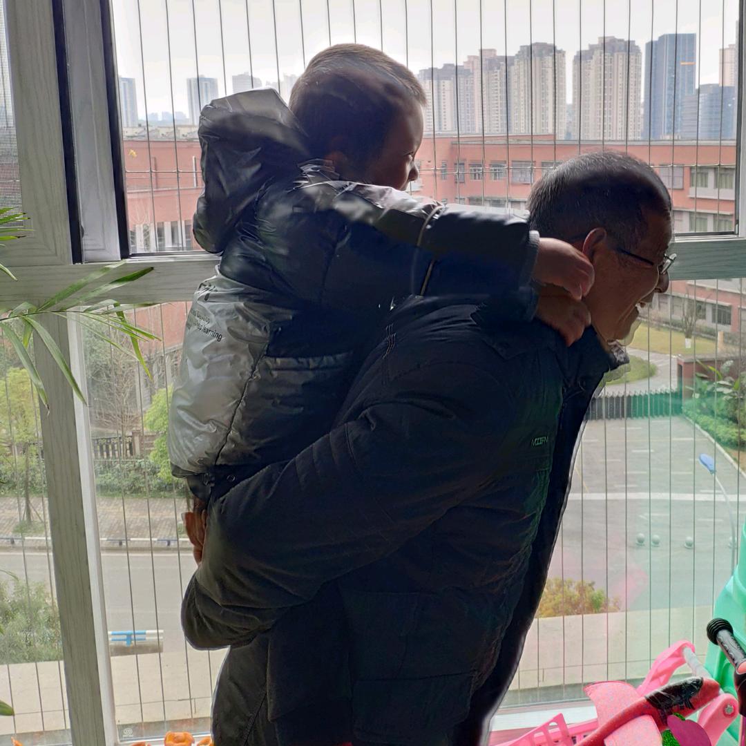 小燕子-物理老师