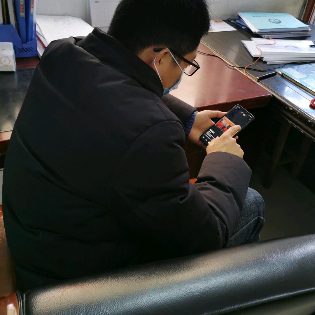 胡洪菠