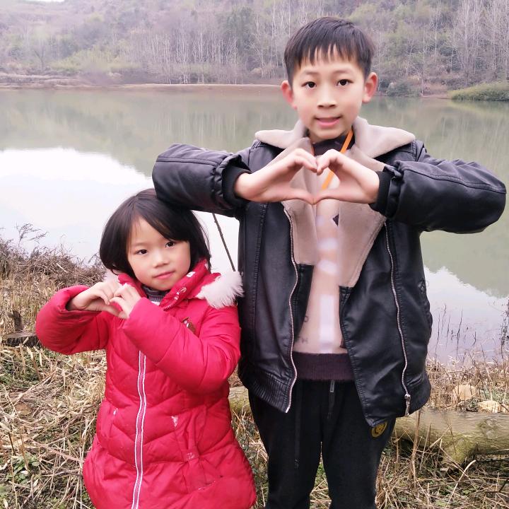 很调皮的一个人