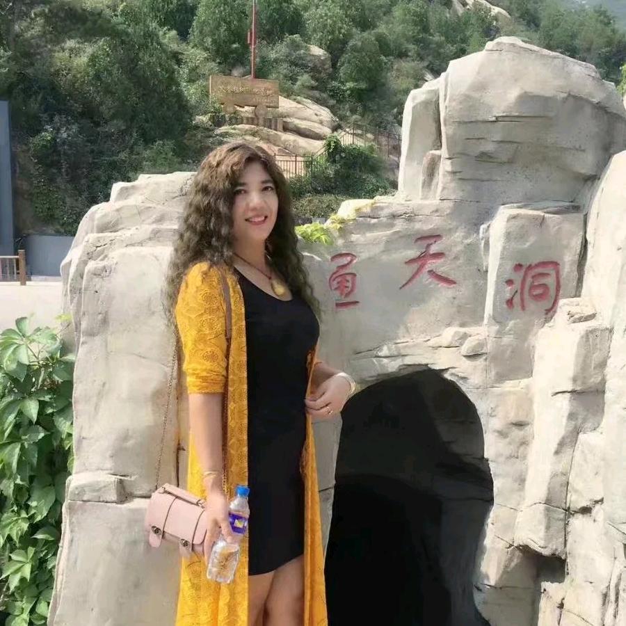 富商二层B31号 张霞，