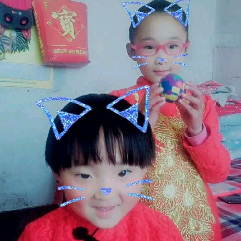 洋洋，佳佳