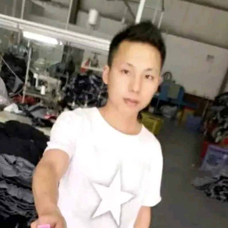 制衣厂(汤老板）