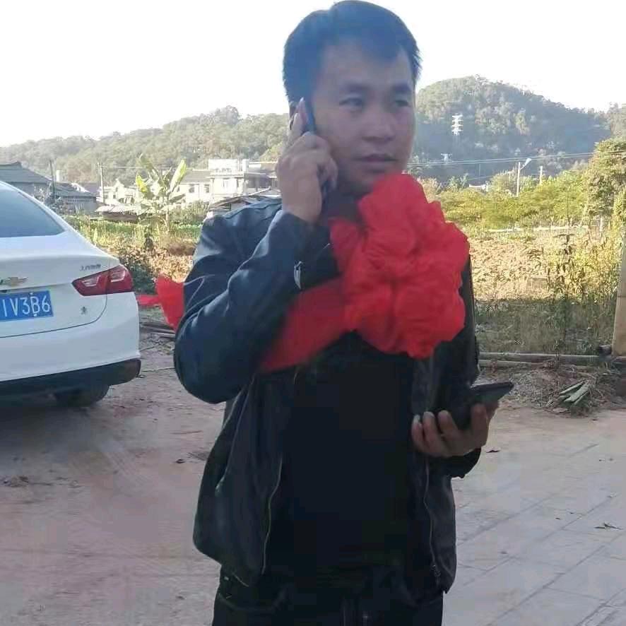 普洱/景洪–滇南诚盛机械徐工销售–小朱