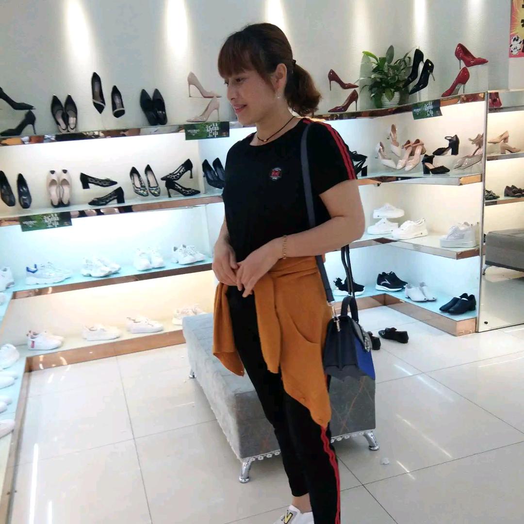 泥巴小妹