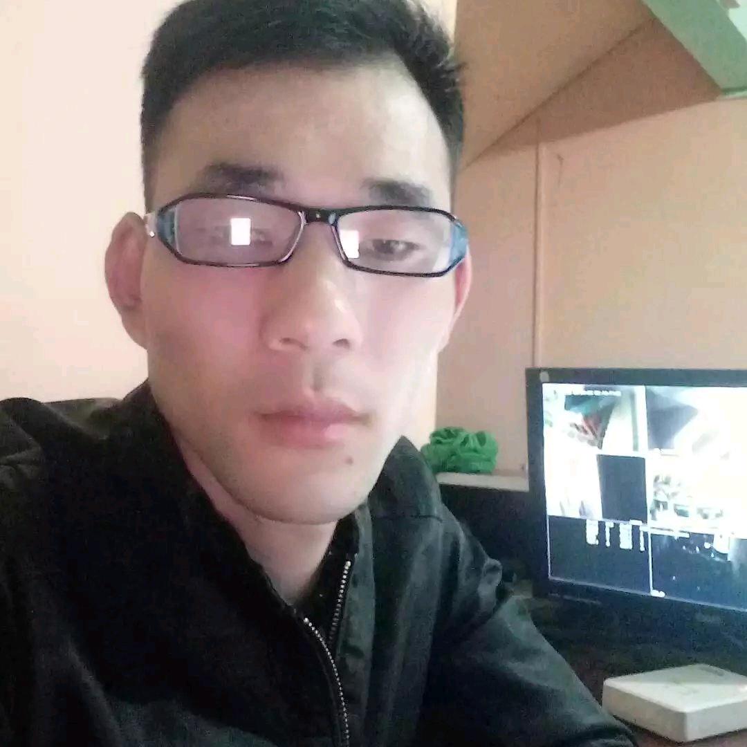 黔南😀笨小孩^O^长成宽