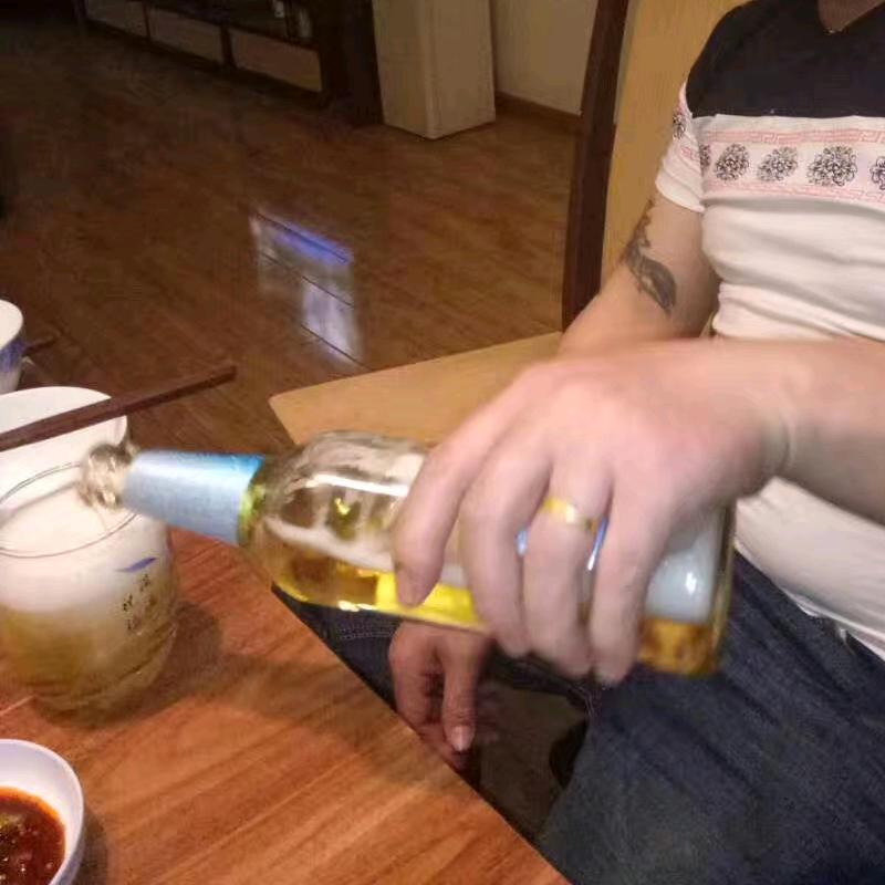 周哥