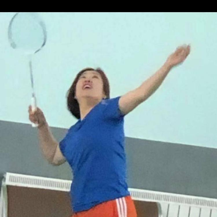 羽毛球阿莲