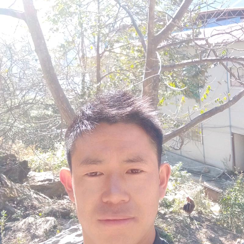 三轮车拉货小陈