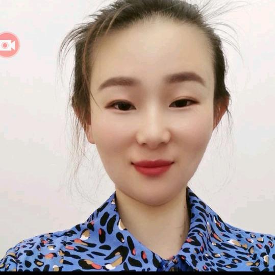 陈香服装搭配