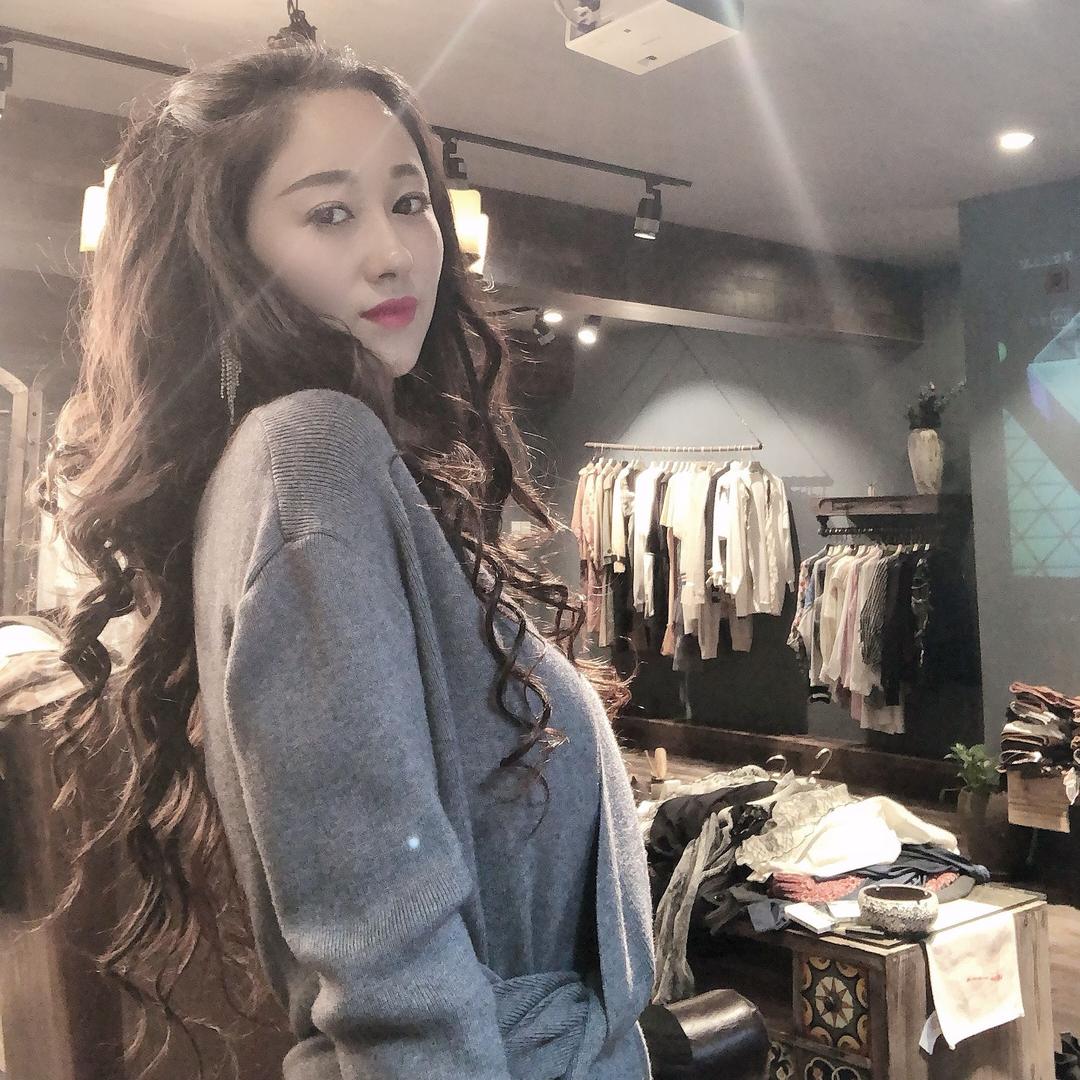 慕斯服装店