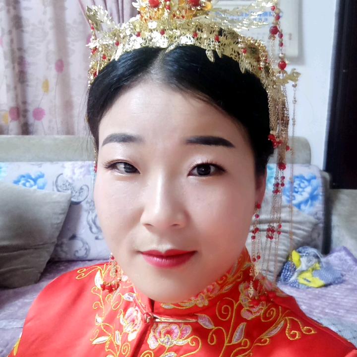 爱笑的女孩