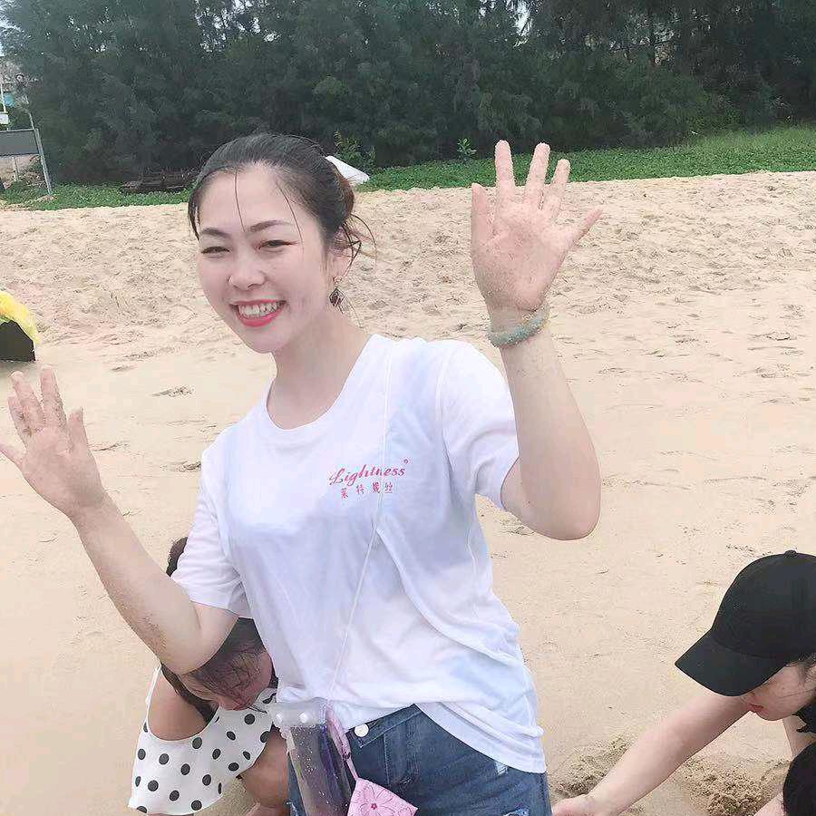 俏俏