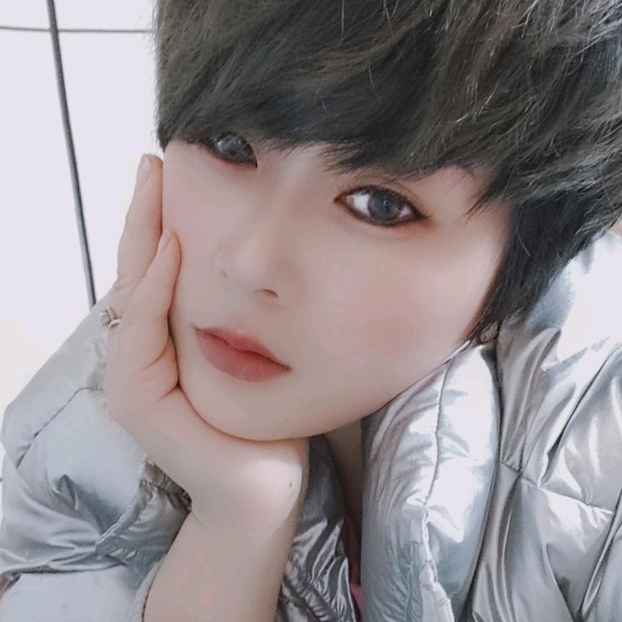 我是你高攀不起的女神