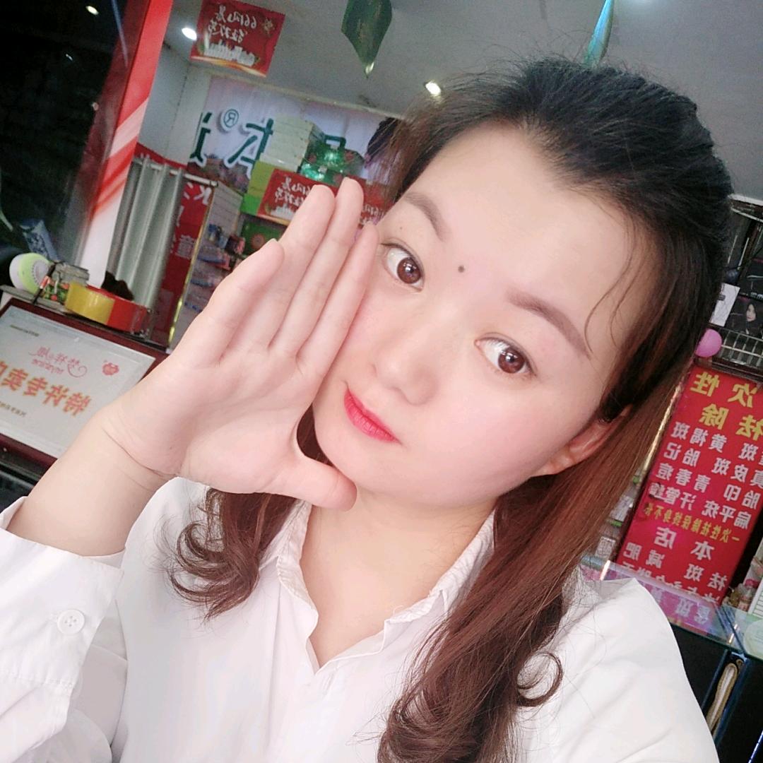 爱玩的小姐姐（湖阳美业人梦梦）