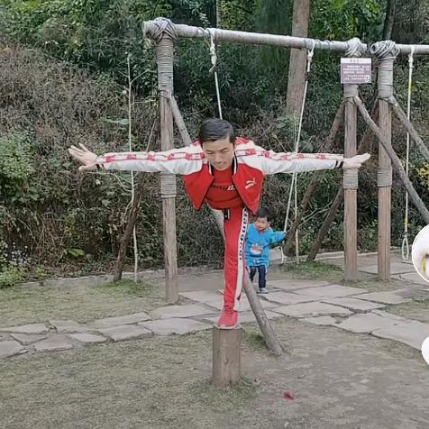 曳舞  兵兵