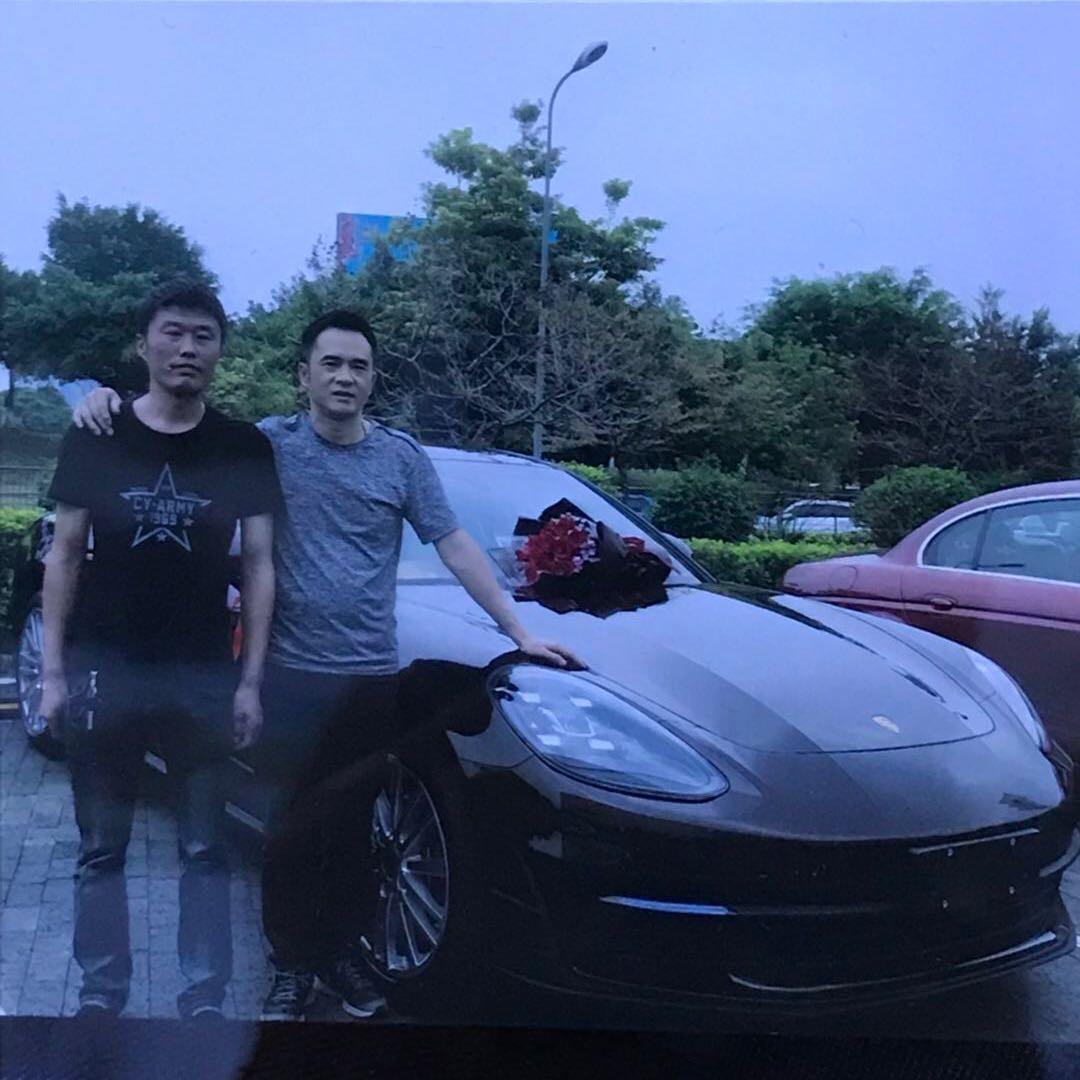 飞创建筑劳务、许飞月