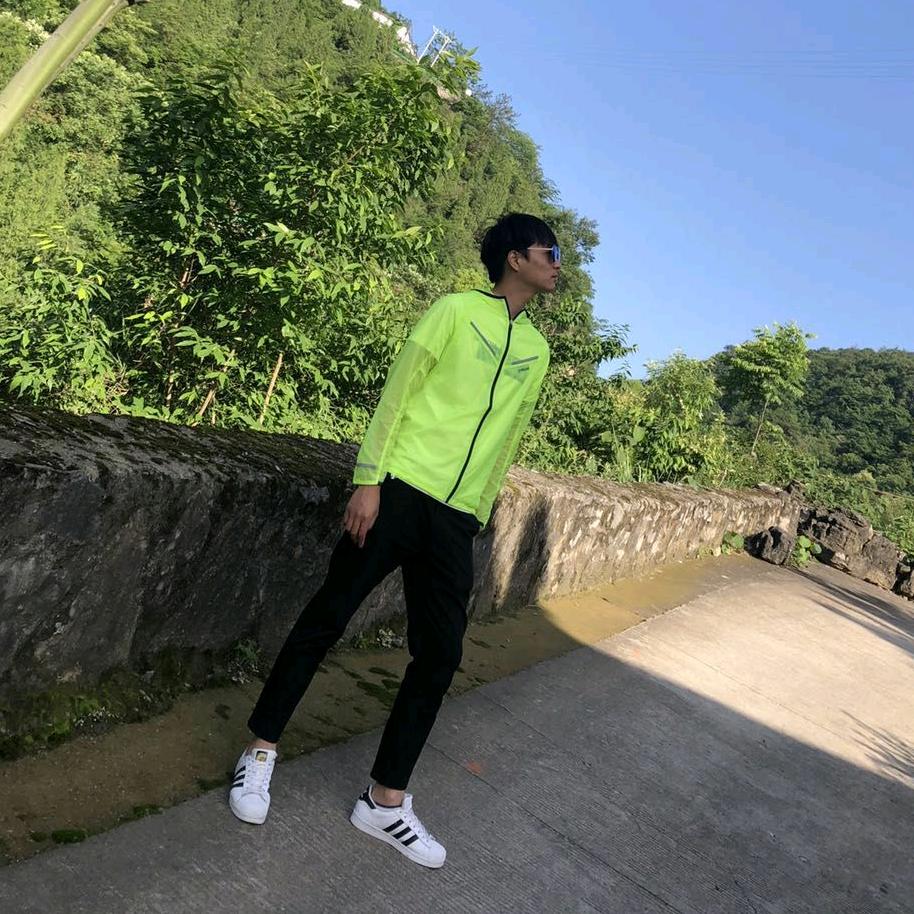 仙桃风和日丽-刘某人