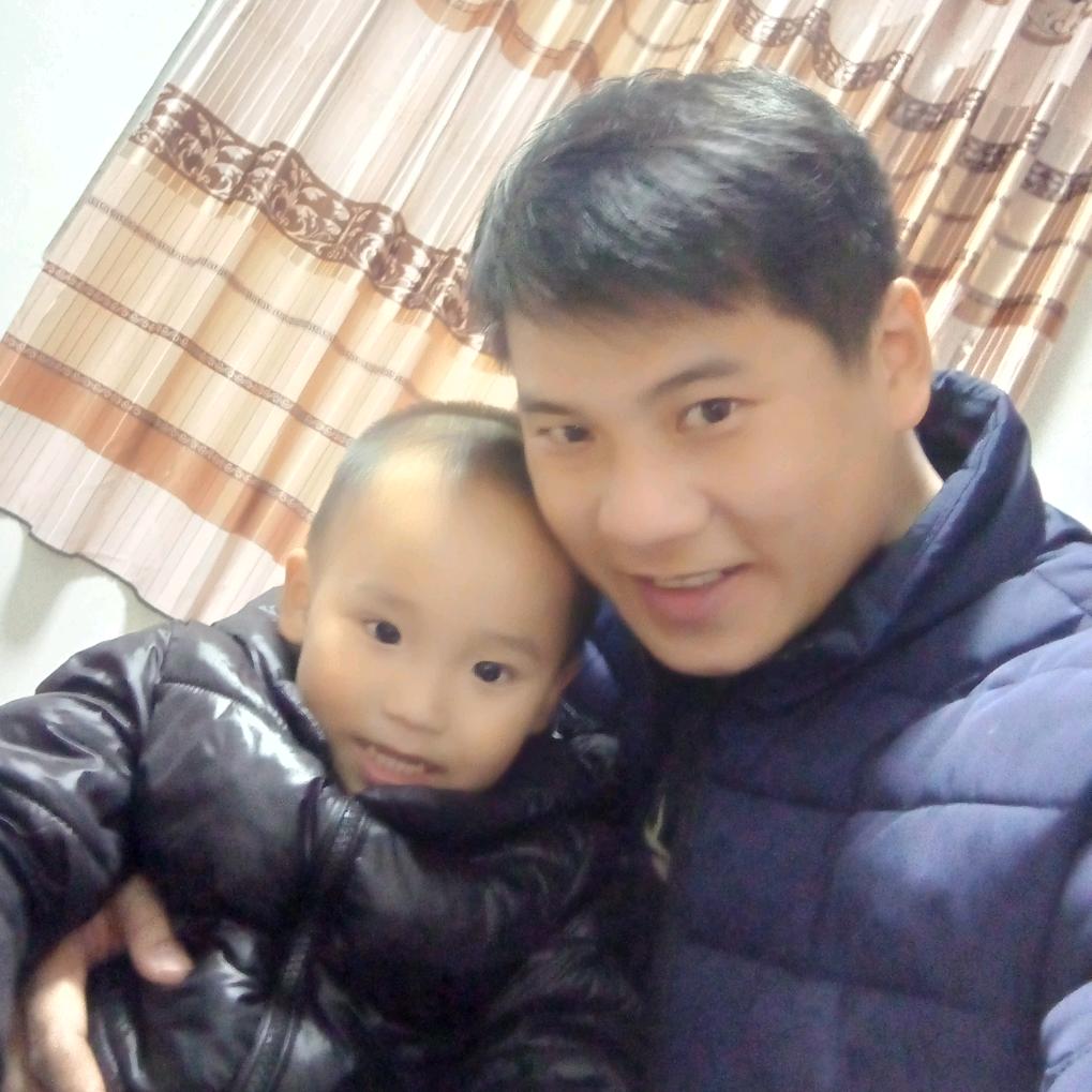 灯光下的烟火