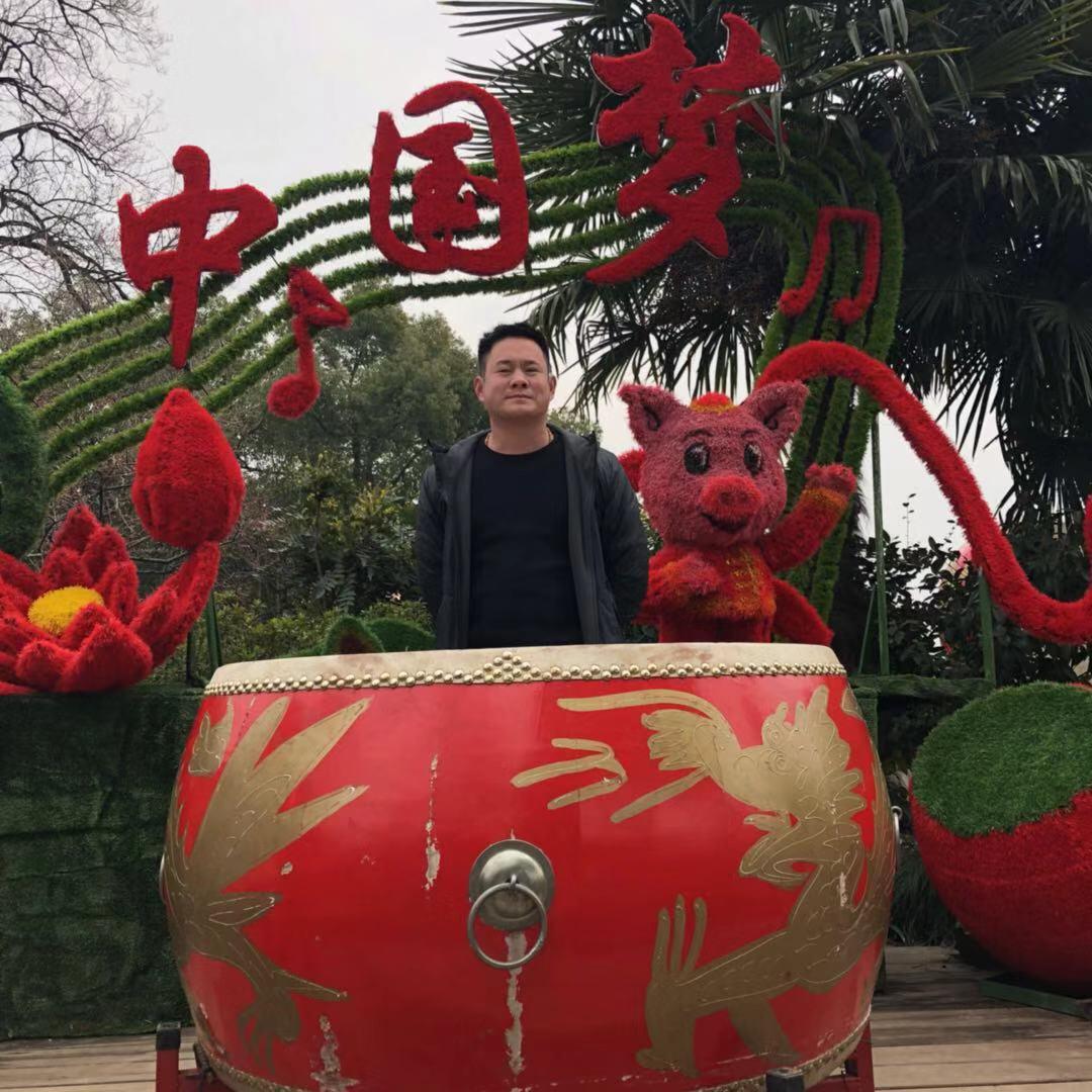 专业收购：二手工程蓝牌，黄牌自卸车，