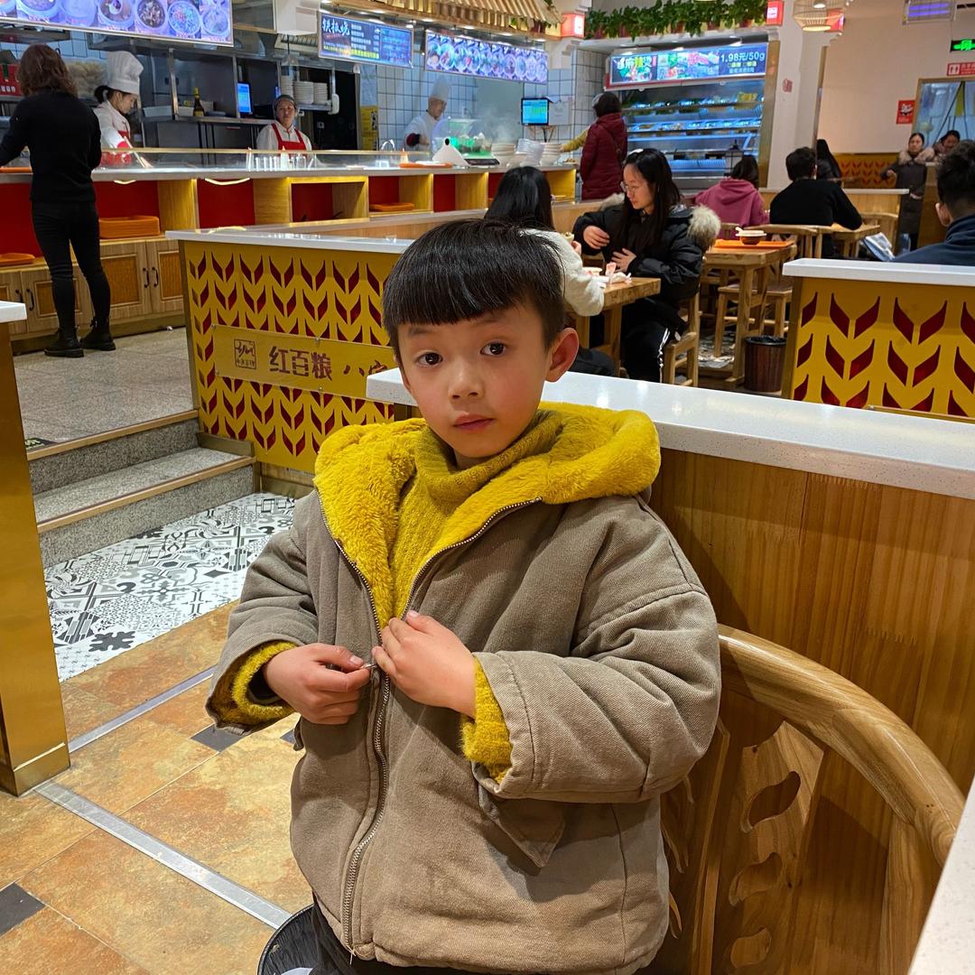 爱追星的饭饭