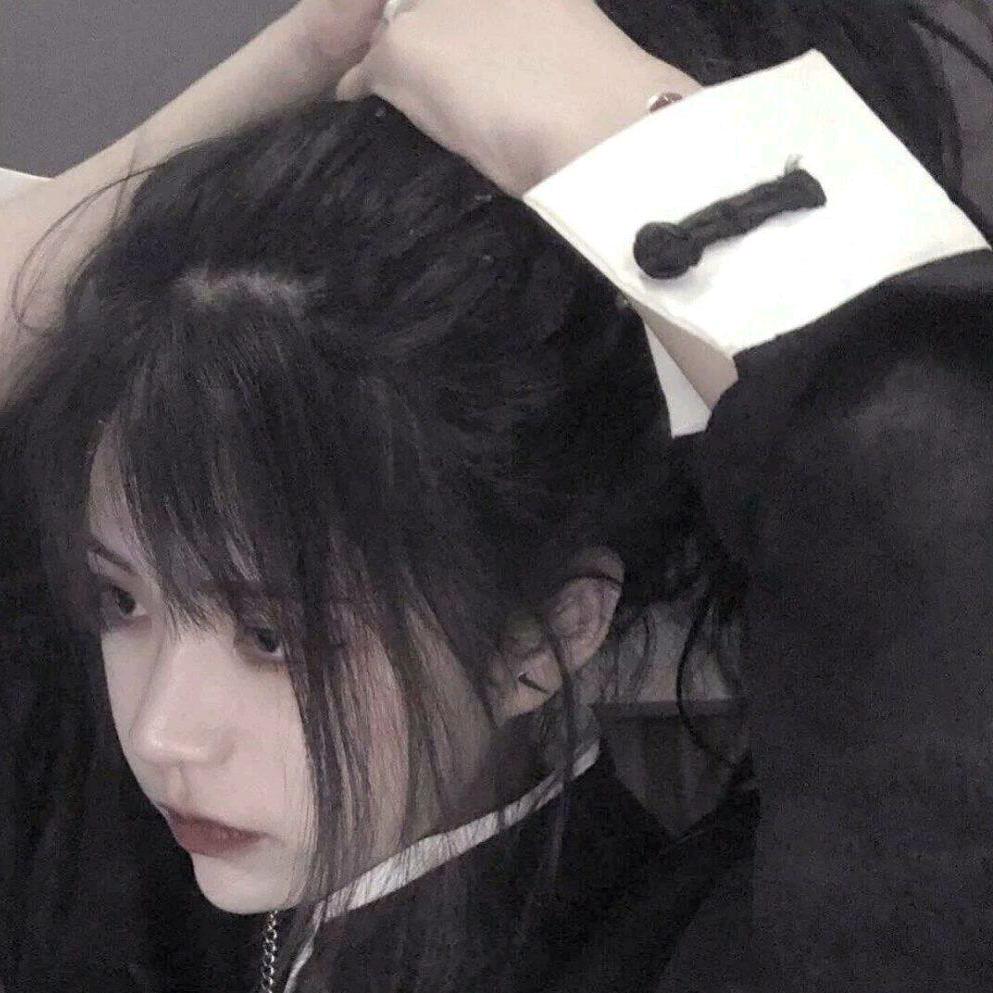 霞霞👸🏼