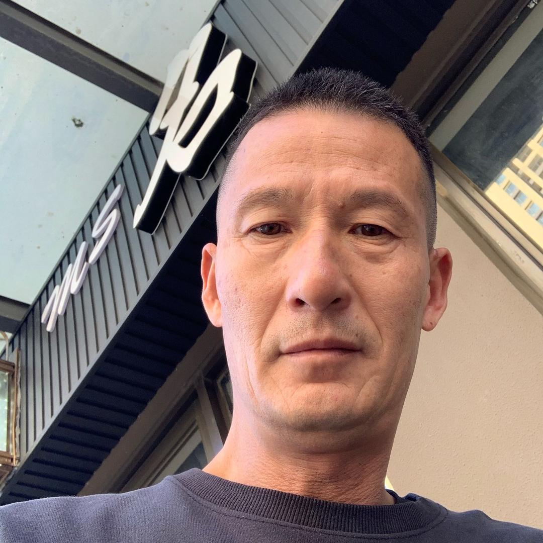 闫林