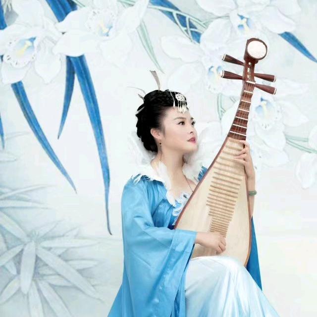 艾梦芳菲