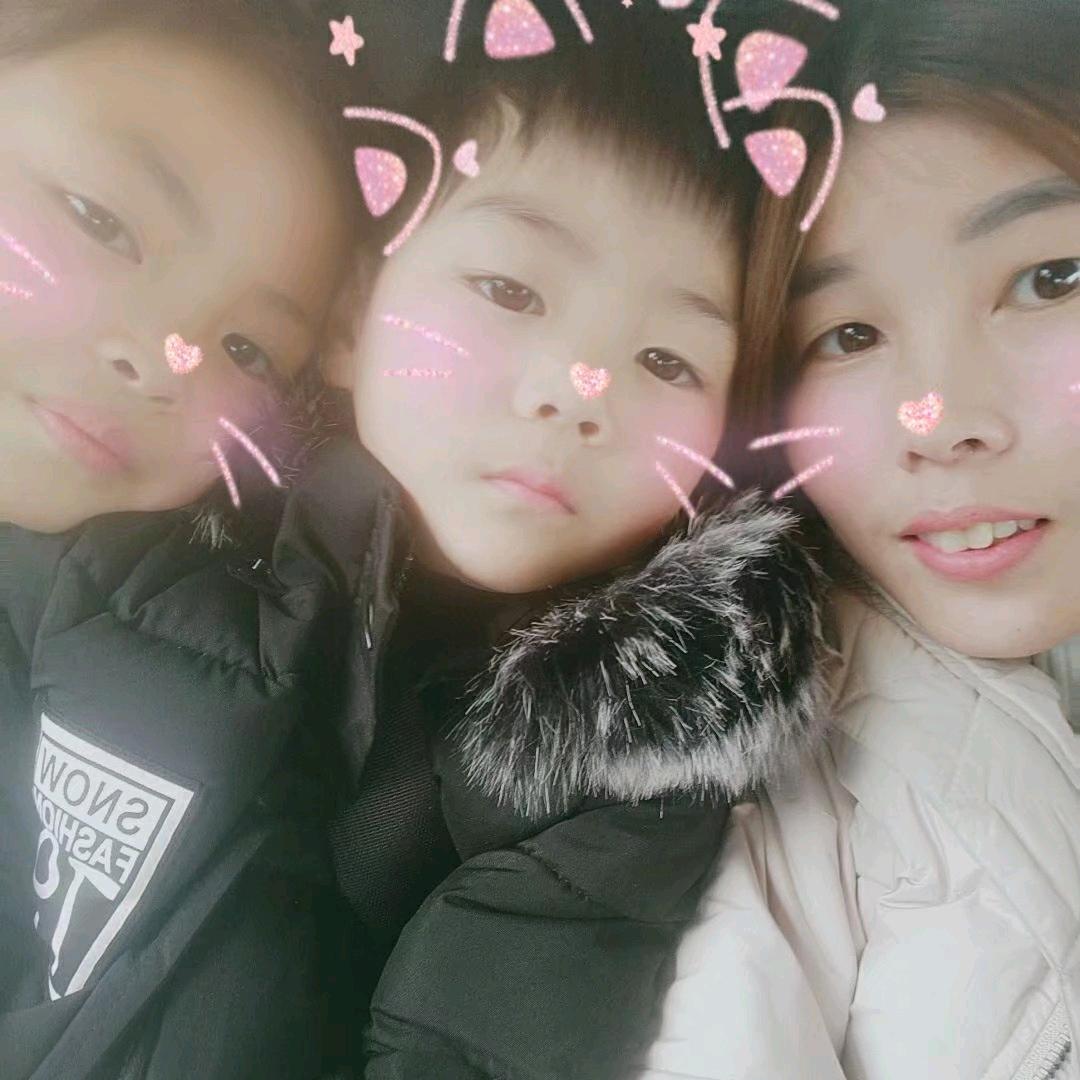 🕊微微一笑¹³¹⁴ృ༊