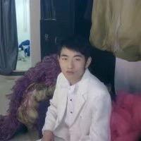 阿伦