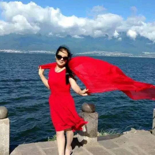 彤岳内衣 兴华路与金茂街十字路口西18米