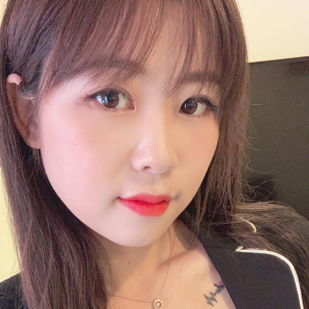 雪儿（❤️❤️）