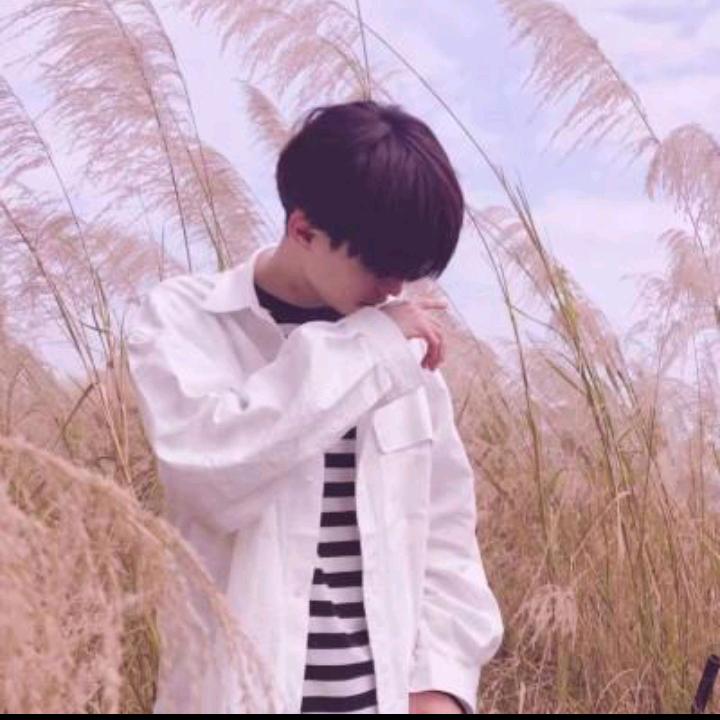 ꧁༺颜༒汐༻꧂