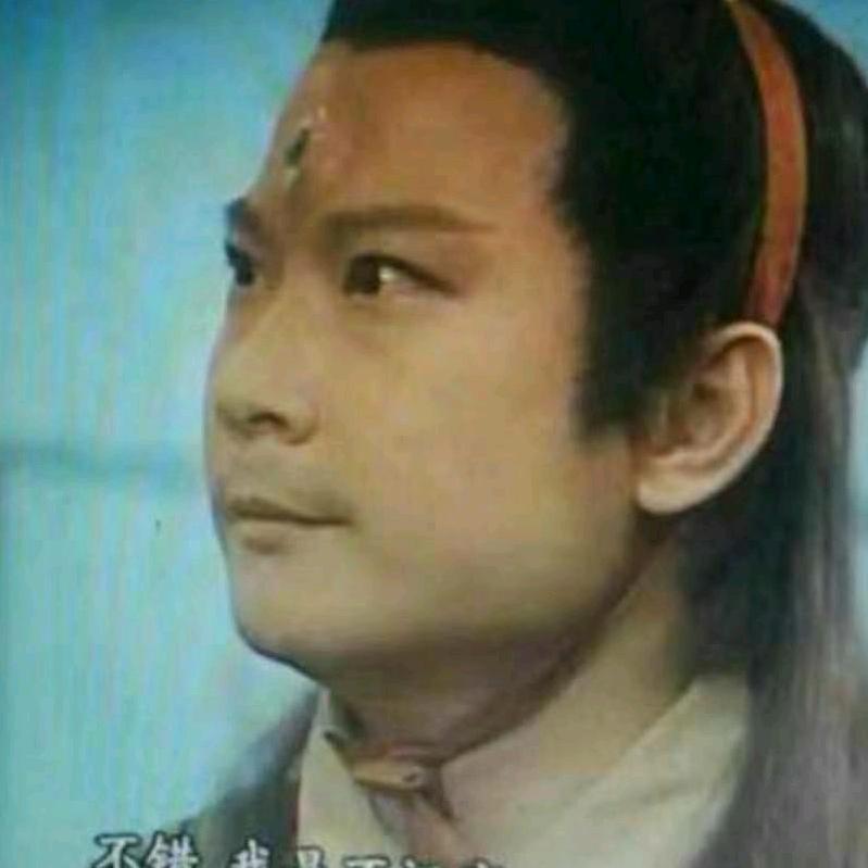 黑衣人