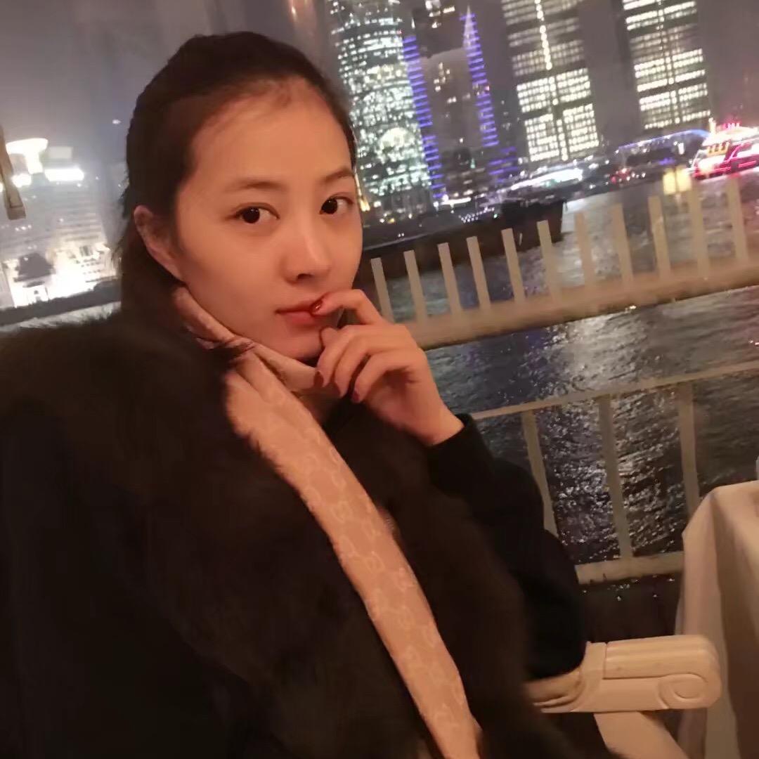 不吃香菜的姑娘💕