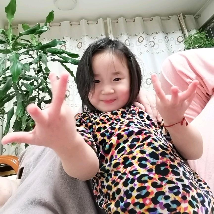 行走的三千金