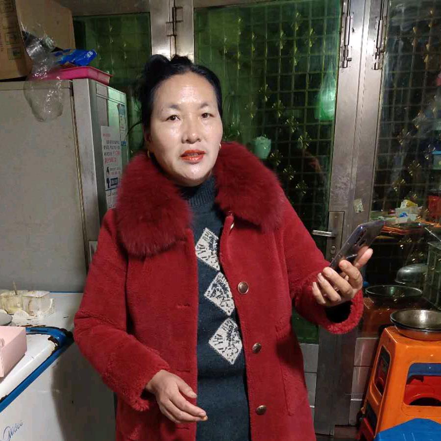 婉婉奶奶（新达KTV斜对面志红烧烤）
