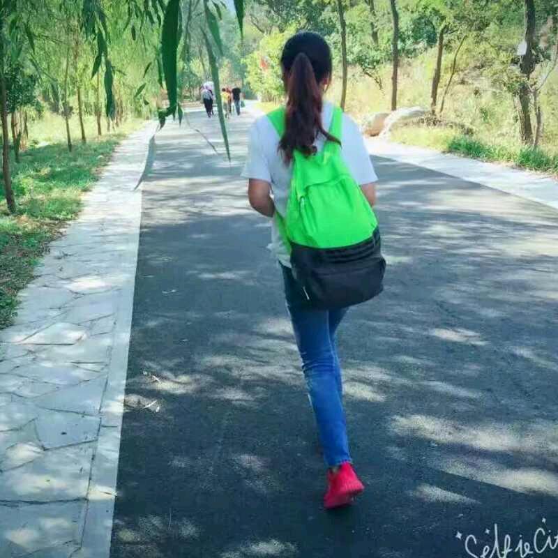 淡淡的蓝
